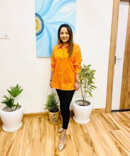 SALE- Candy Chic Comfy Dose to add quirk to the new Month! A cool layer or a pop of color for any basic look in our Candy Pop Boyfriend Shirt! Pure Cotton & Under ₹1700/- only 💖💚💛🧡
#neon #candy #pop #shirt #ootd #style #fallfashion #love #fashion #streetstyle #instapic #delhi #india #toronto #canada #onlineshopping #shopping #order #shopsesame